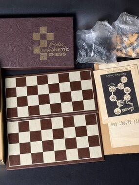 Vintages Classic Magnetic Chess Set - Brown & Cream